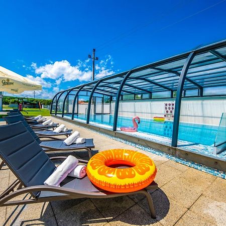 Villa Cuvee Egerszalok Ngoại thất bức ảnh