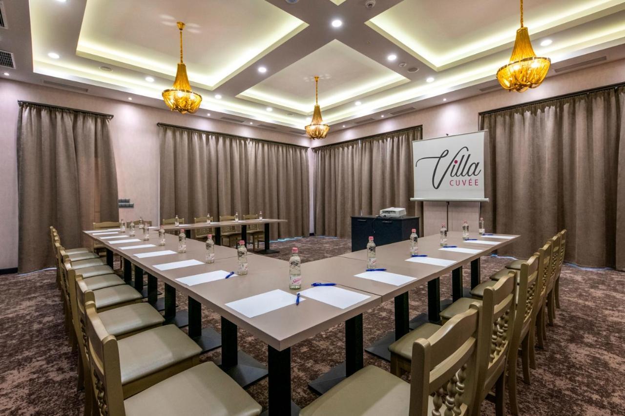 Villa Cuvee Egerszalok Ngoại thất bức ảnh
