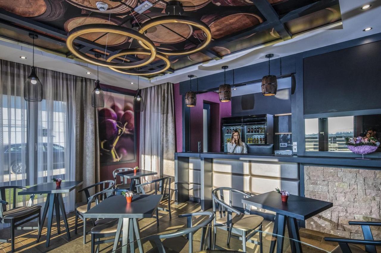 Villa Cuvee Egerszalok Ngoại thất bức ảnh