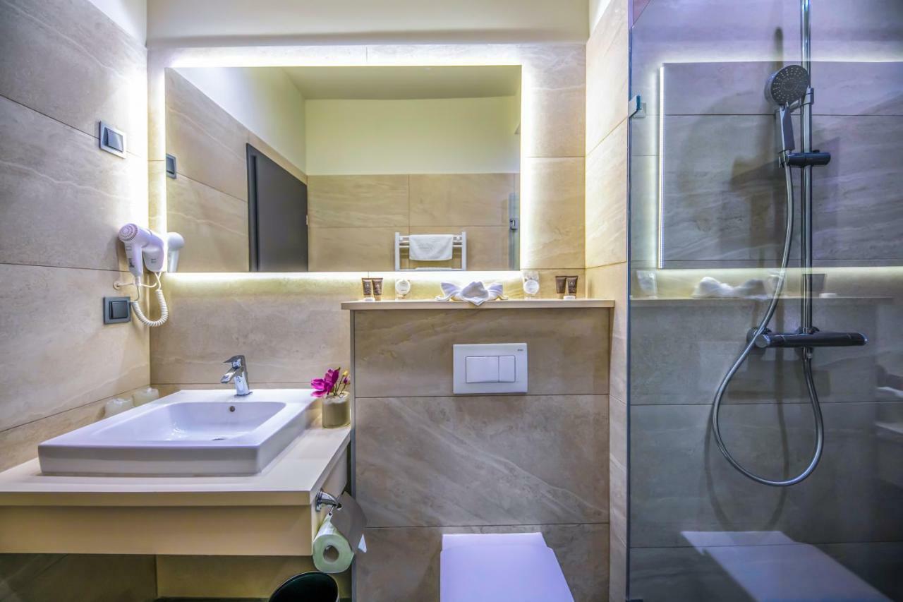 Villa Cuvee Egerszalok Ngoại thất bức ảnh